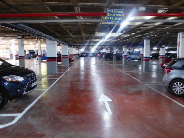 Parking Low Cost Hospital - Interior